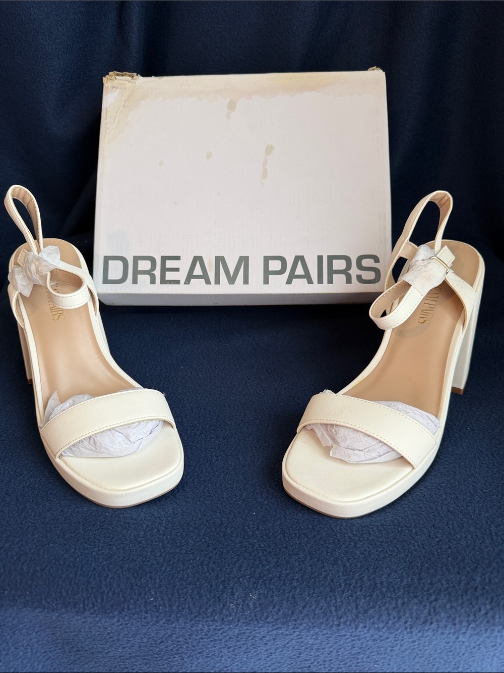 Dream Pairs Ivory Block Heel Sandals with Ankle Strap sz8.5 P782@SS